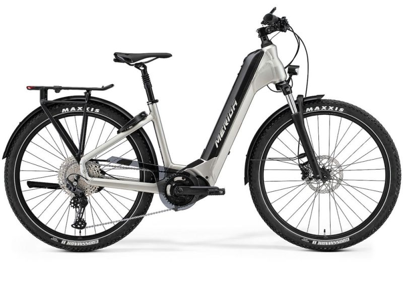 Merida eSpresso CC 600 EQ City e-bike (27.5" | 750Wh | black / anthracite)